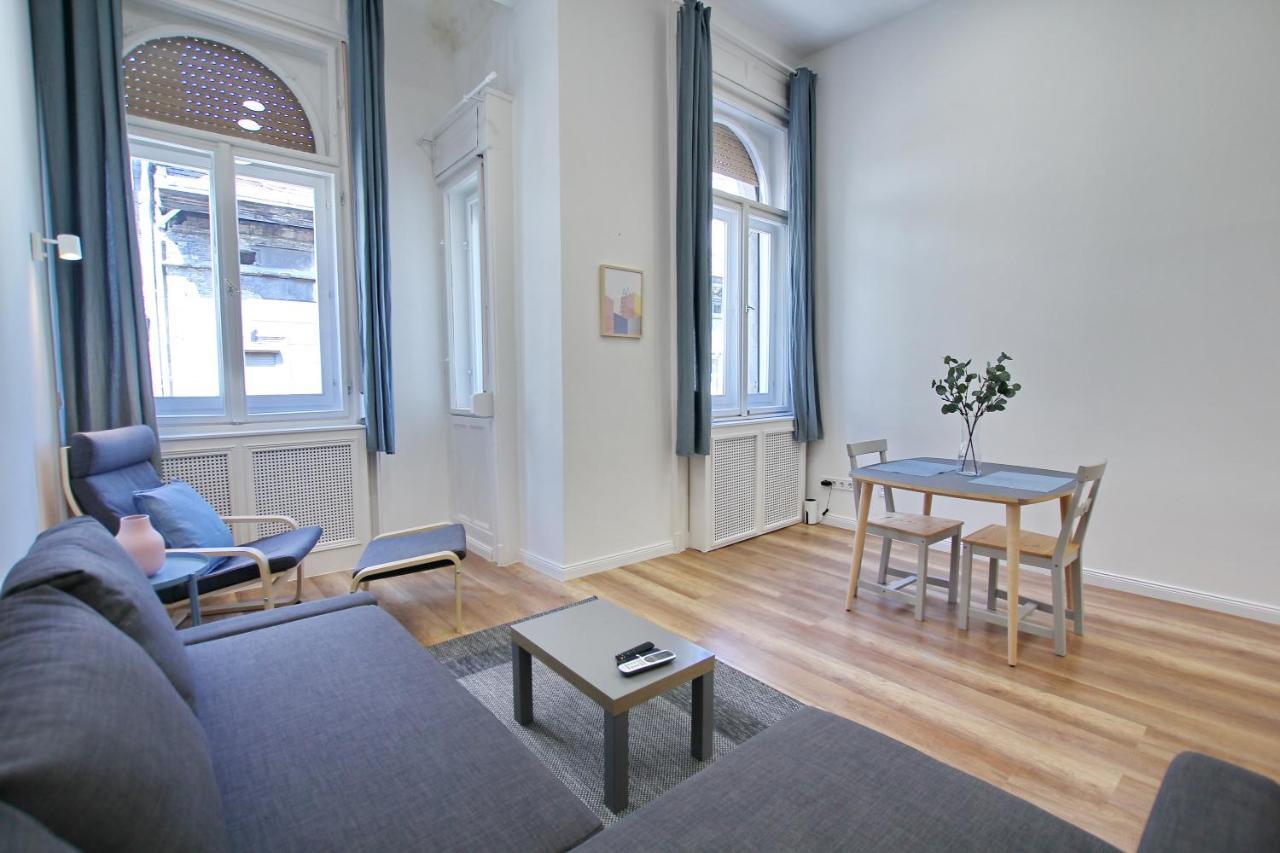 Pau Stylish Studios In The Heart Of Budapeste Exterior foto